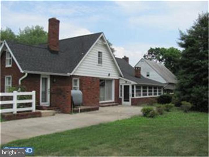 330 North Woodbury Road Pitman, NJ 08071 - Photo 2 of 3