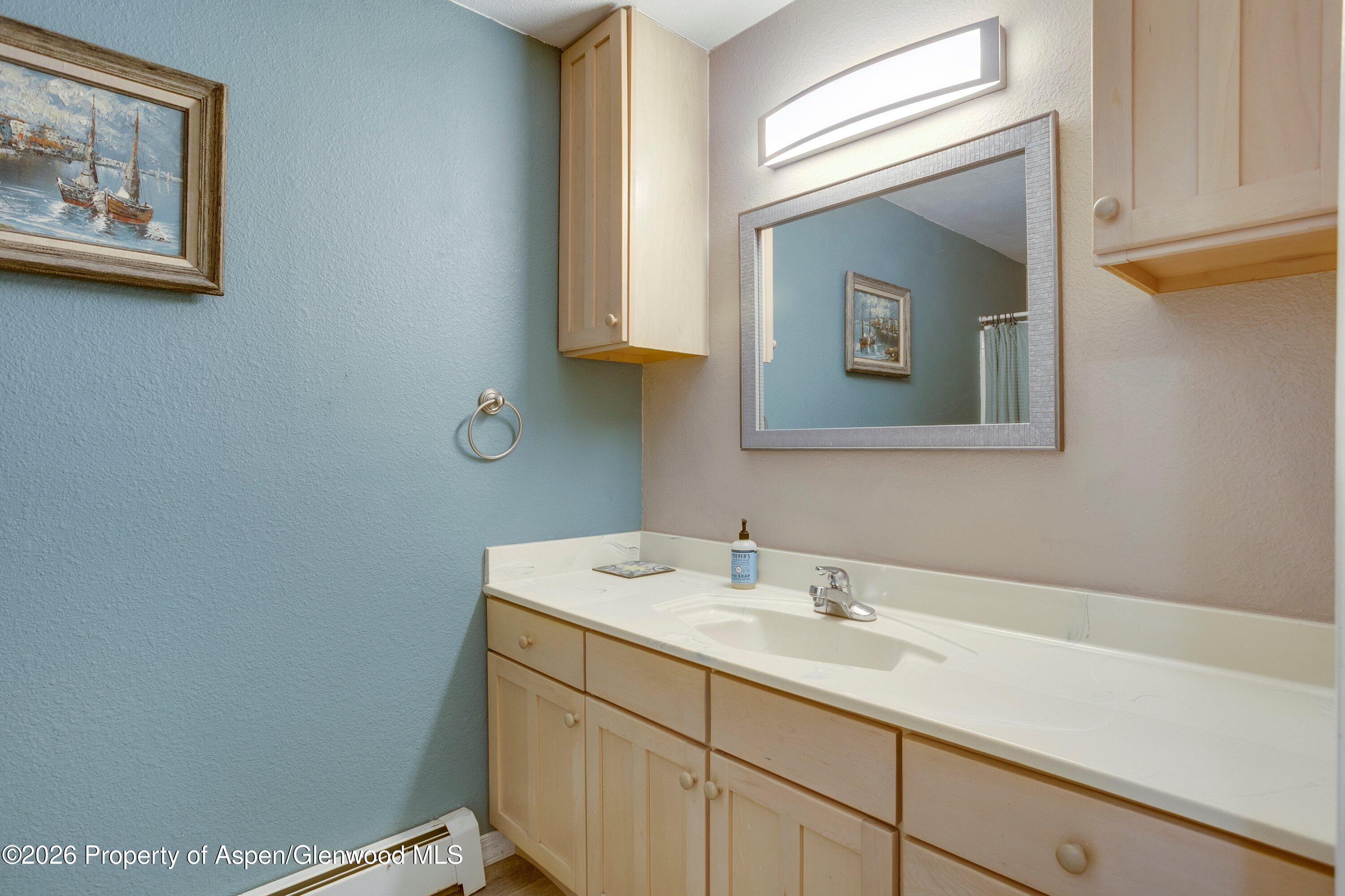 2218 Saddlehorn Road Grand Junction, CO 81507 - Photo 36 of 47 26-2218_Saddlehorn_Rd_Guest_Bathroom_2-1