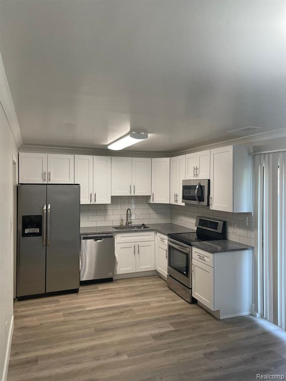23532 Lahser Road Southfield, MI 48033 - Photo 3 of 15