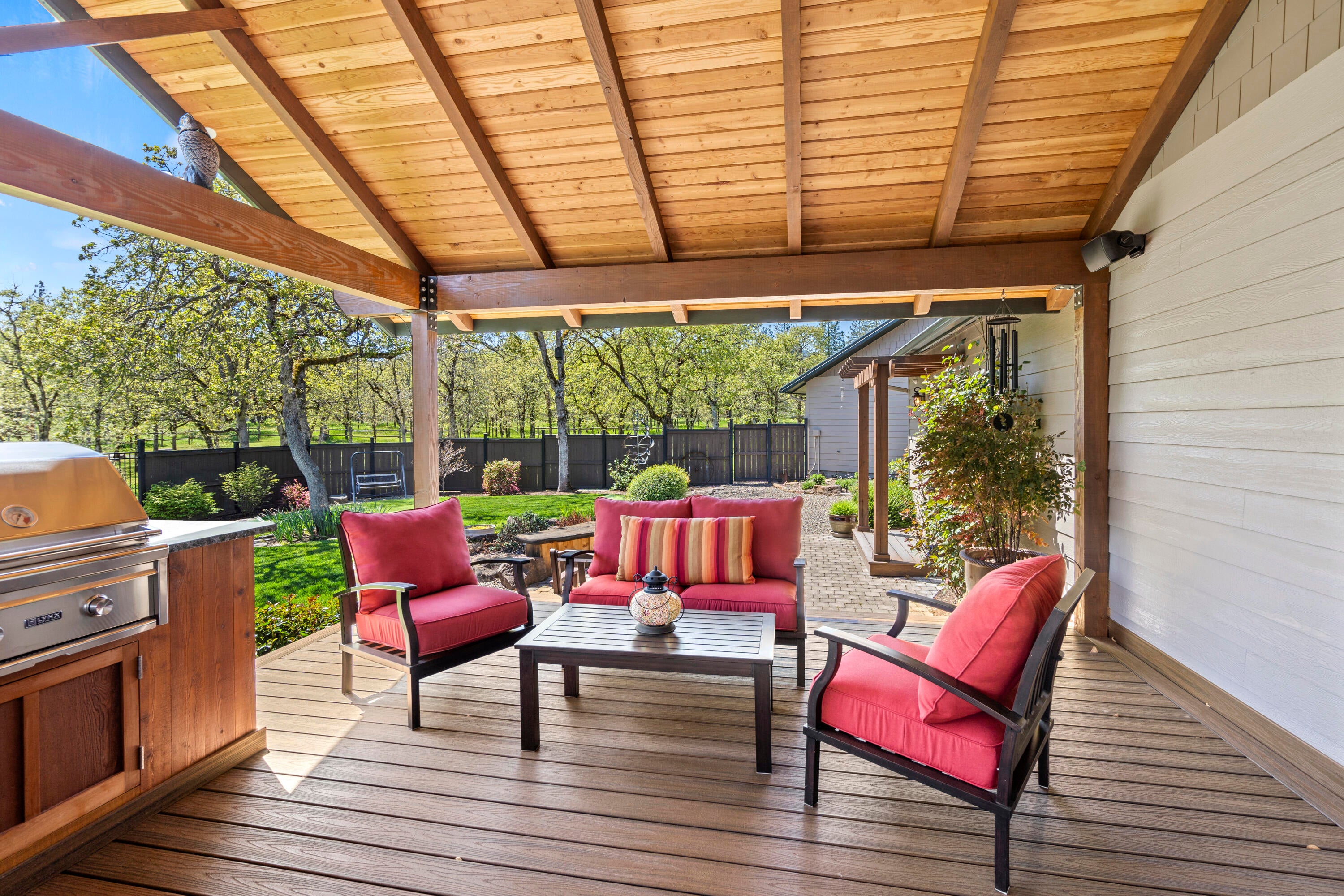393 Bond Road Shady Cove, OR 97539 - Photo 9 of 40 Patio