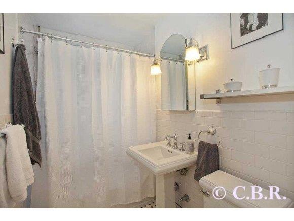 415 Beverley Road, Unit 2F Brooklyn, NY 11218 - Photo 7 of 8