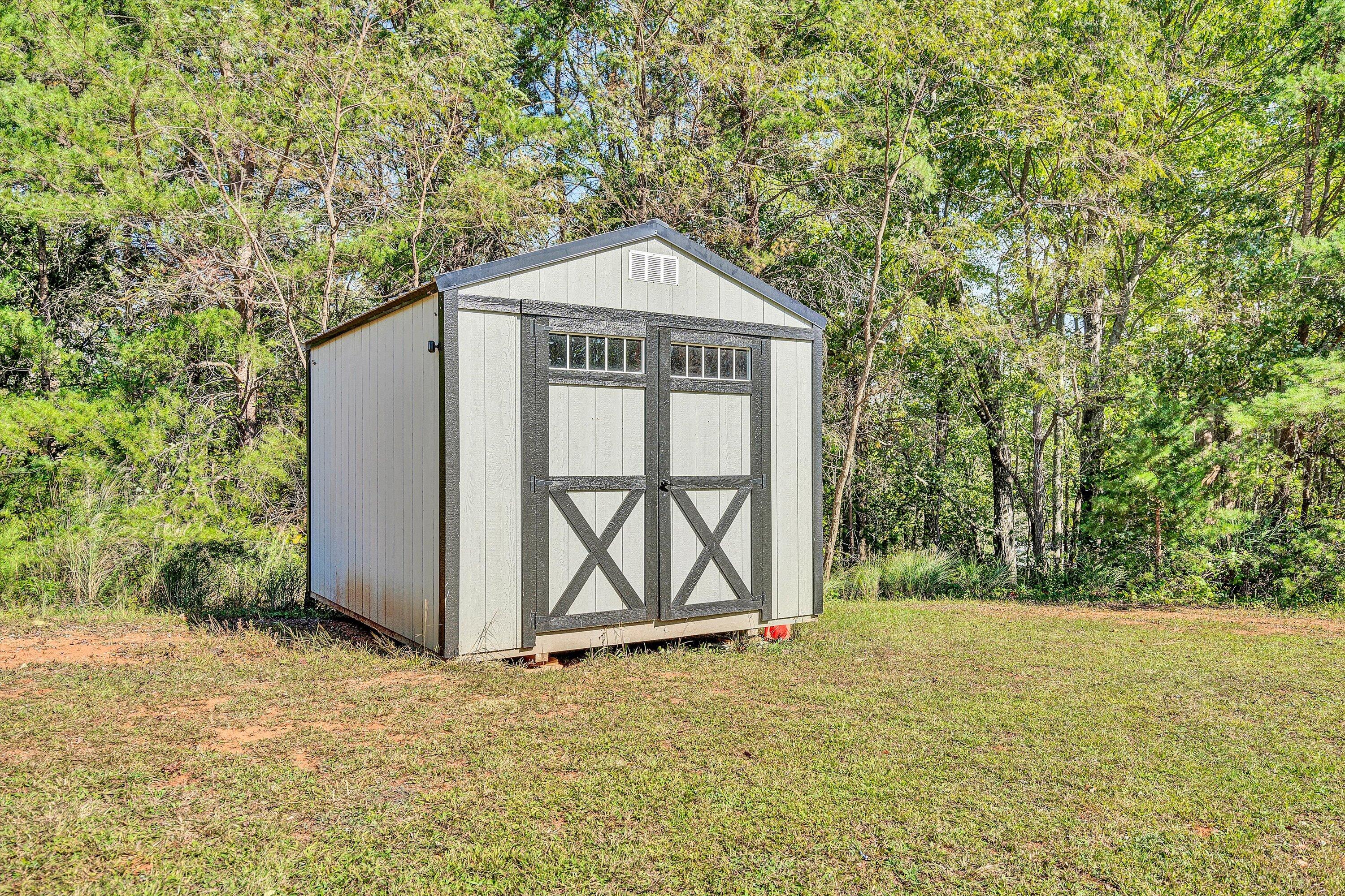 687 Country Ridge Road Bassett, VA 24055 - Photo 20 of 27 020