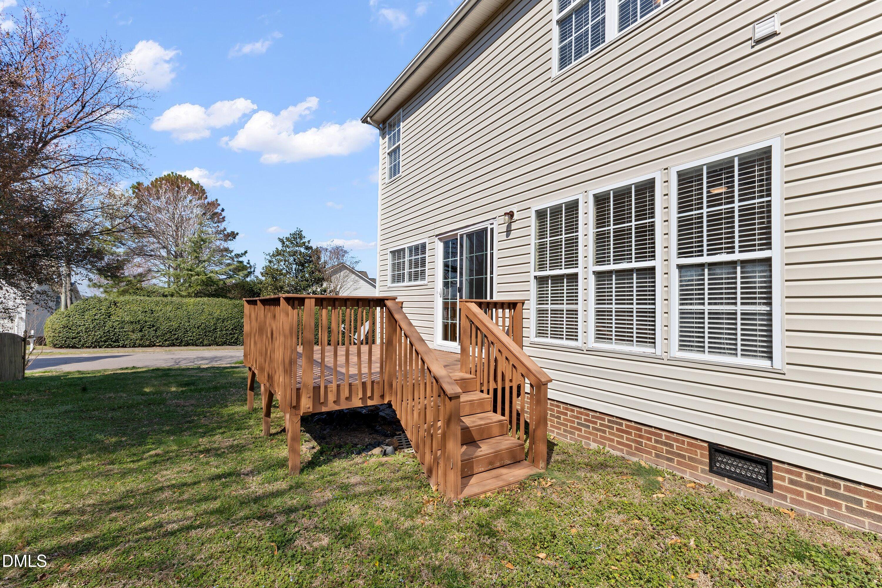 4717 Delta Lake Drive Raleigh, NC 27612 - Photo 39 of 45 39-4717 Delta Lake Dr _9393