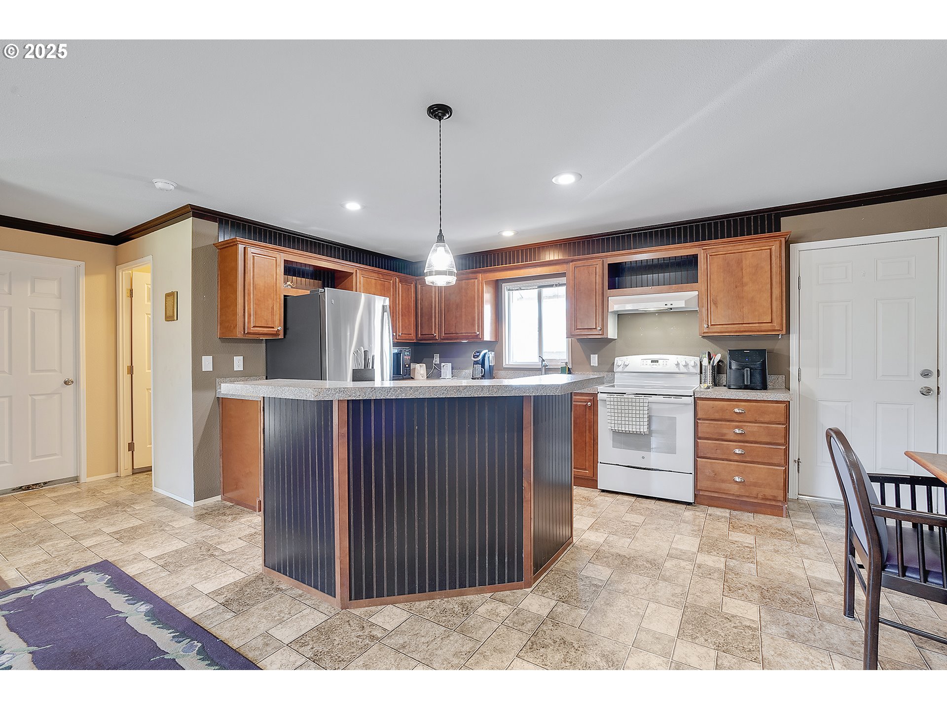830 North Main Street, Unit 1 Mount Angel, OR 97362 - Photo 11 of 35 Gallery Image 11