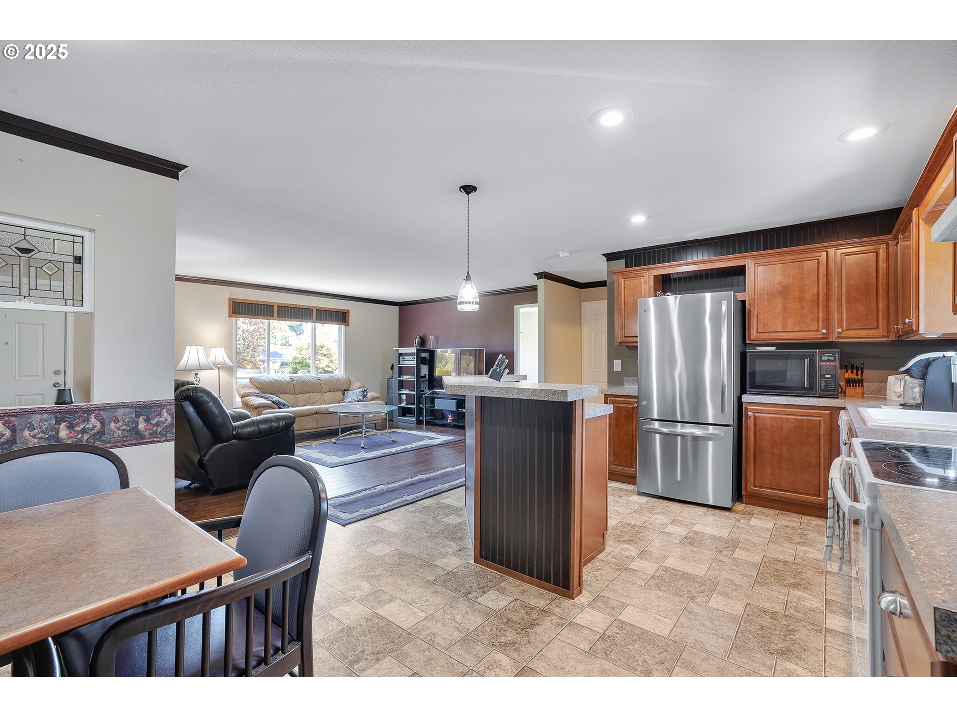 830 North Main Street, Unit 1 Mount Angel, OR 97362 - Photo 12 of 35 Gallery Image 12