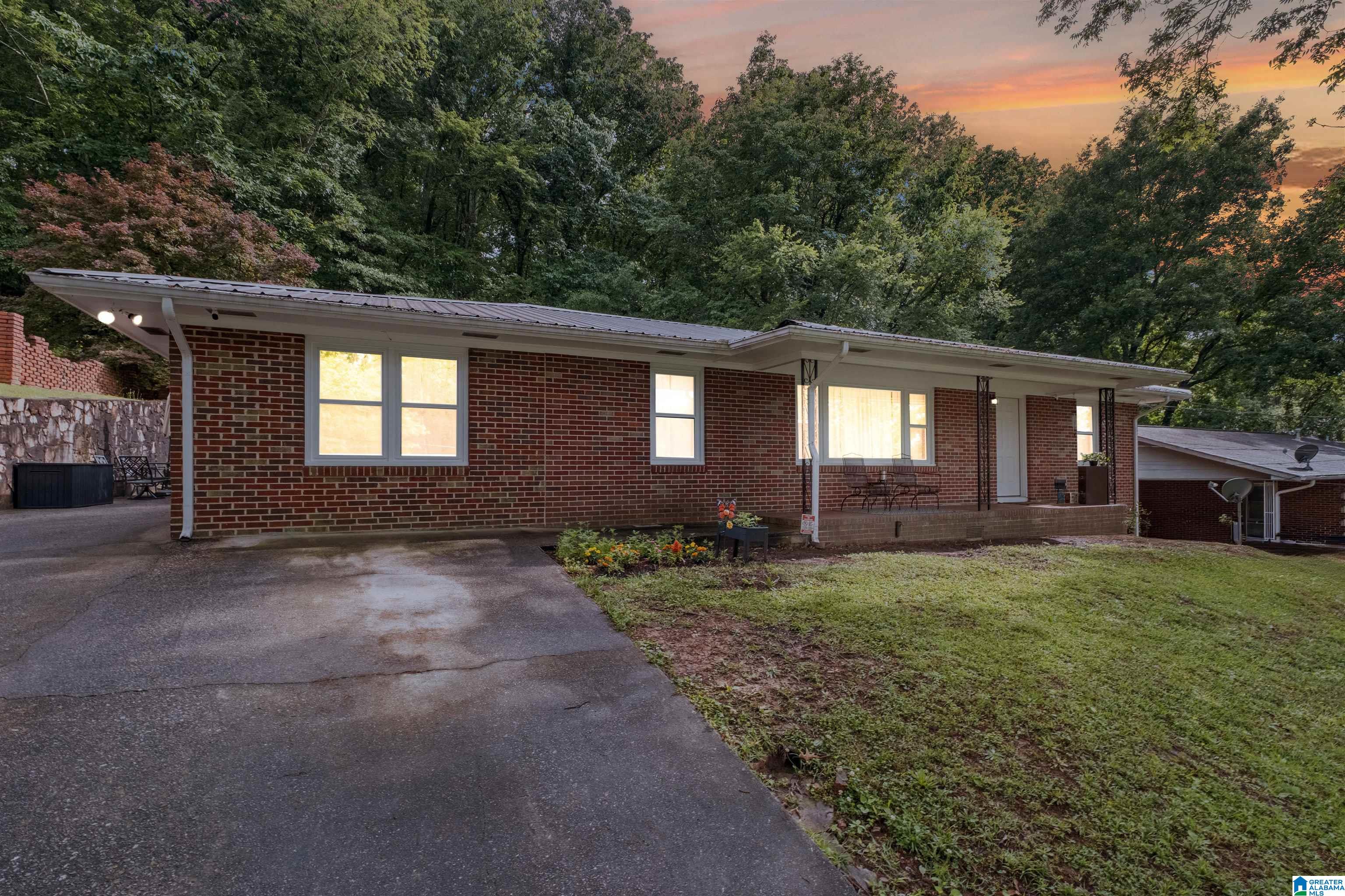 2012 Lynn Road Anniston, AL 36207 - Photo 33 of 36 Gallery Image 33