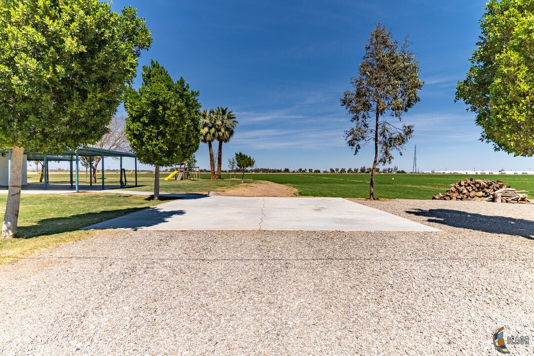 1803 Jeffery Road El Centro, CA 92243 - Photo 6 of 30 Gallery Image 6