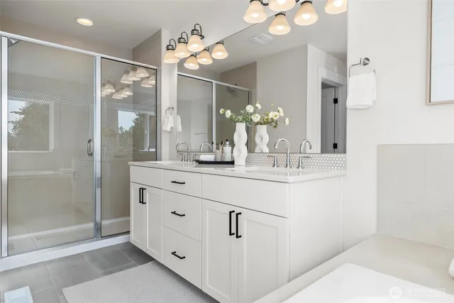 $1,099,950 | 1617 Lockridge Loop East, Enumclaw, WA 98022