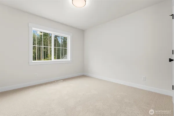 $1,099,950 | 1617 Lockridge Loop East, Enumclaw, WA 98022