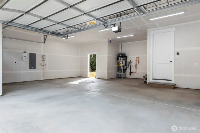 $1,099,950 | 1617 Lockridge Loop East, Enumclaw, WA 98022