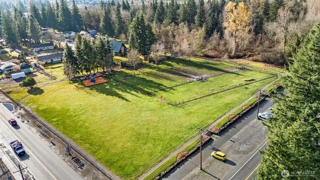 $1,099,950 | 1617 Lockridge Loop East, Enumclaw, WA 98022