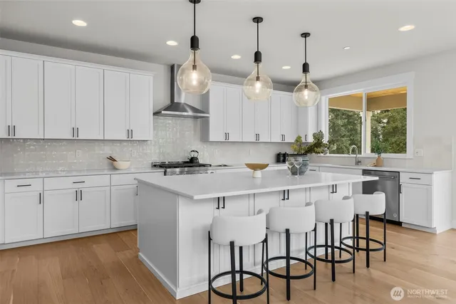 $1,099,950 | 1617 Lockridge Loop East, Enumclaw, WA 98022