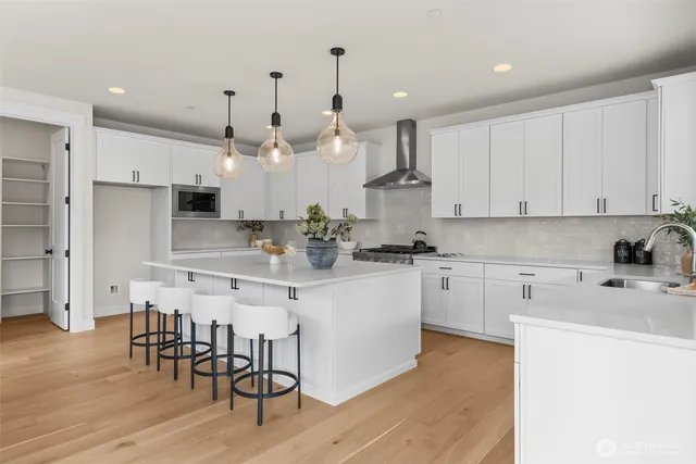 $1,099,950 | 1617 Lockridge Loop East, Enumclaw, WA 98022