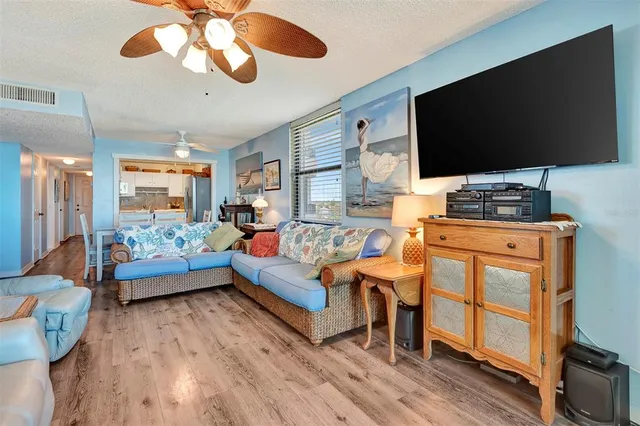 $235,000 | 3370 Ocean Shore Boulevard, Unit 4060, Ormond Beach, FL 32176