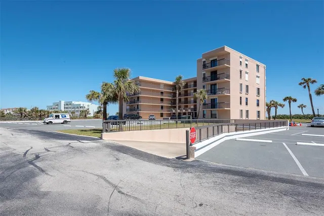 $235,000 | 3370 Ocean Shore Boulevard, Unit 4060, Ormond Beach, FL 32176