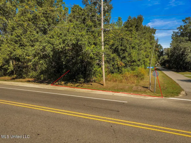 $59,000 | Nicholson Ave Avenue, Waveland, MS 39576