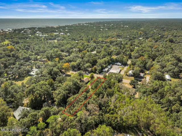 $59,000 | Nicholson Ave Avenue, Waveland, MS 39576