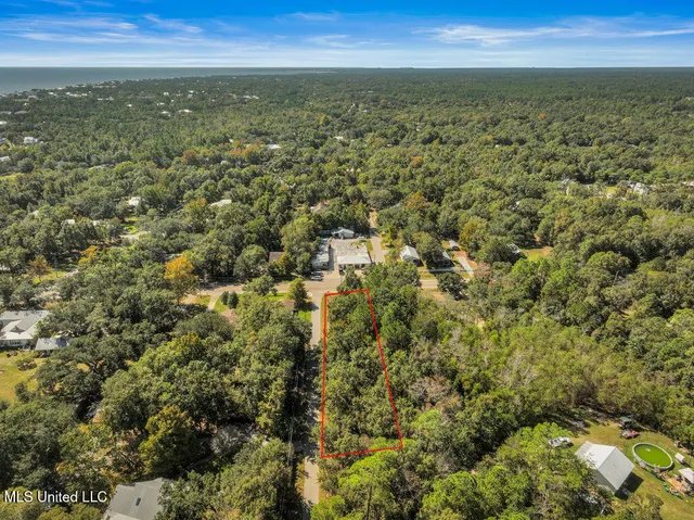 $59,000 | Nicholson Ave Avenue, Waveland, MS 39576