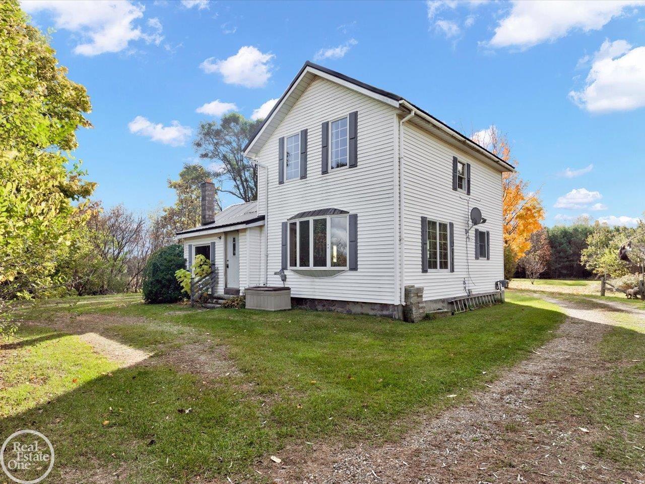 2538 East Burnside Road North Branch, MI 48461 - Photo 2 of 56