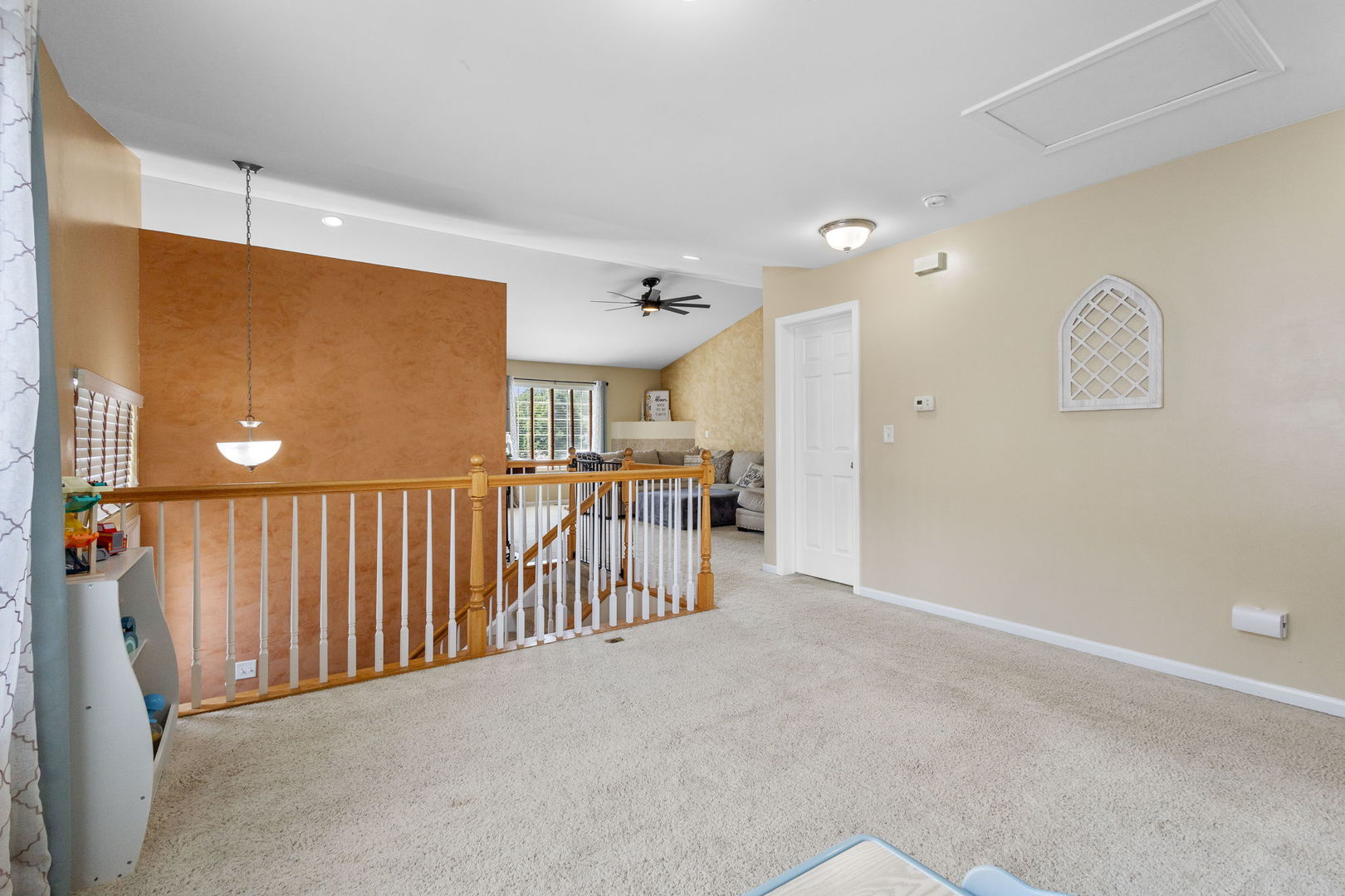 2452 Saddle Ridge Drive Joliet, IL 60432 - Photo 6 of 41 Gallery Image 6