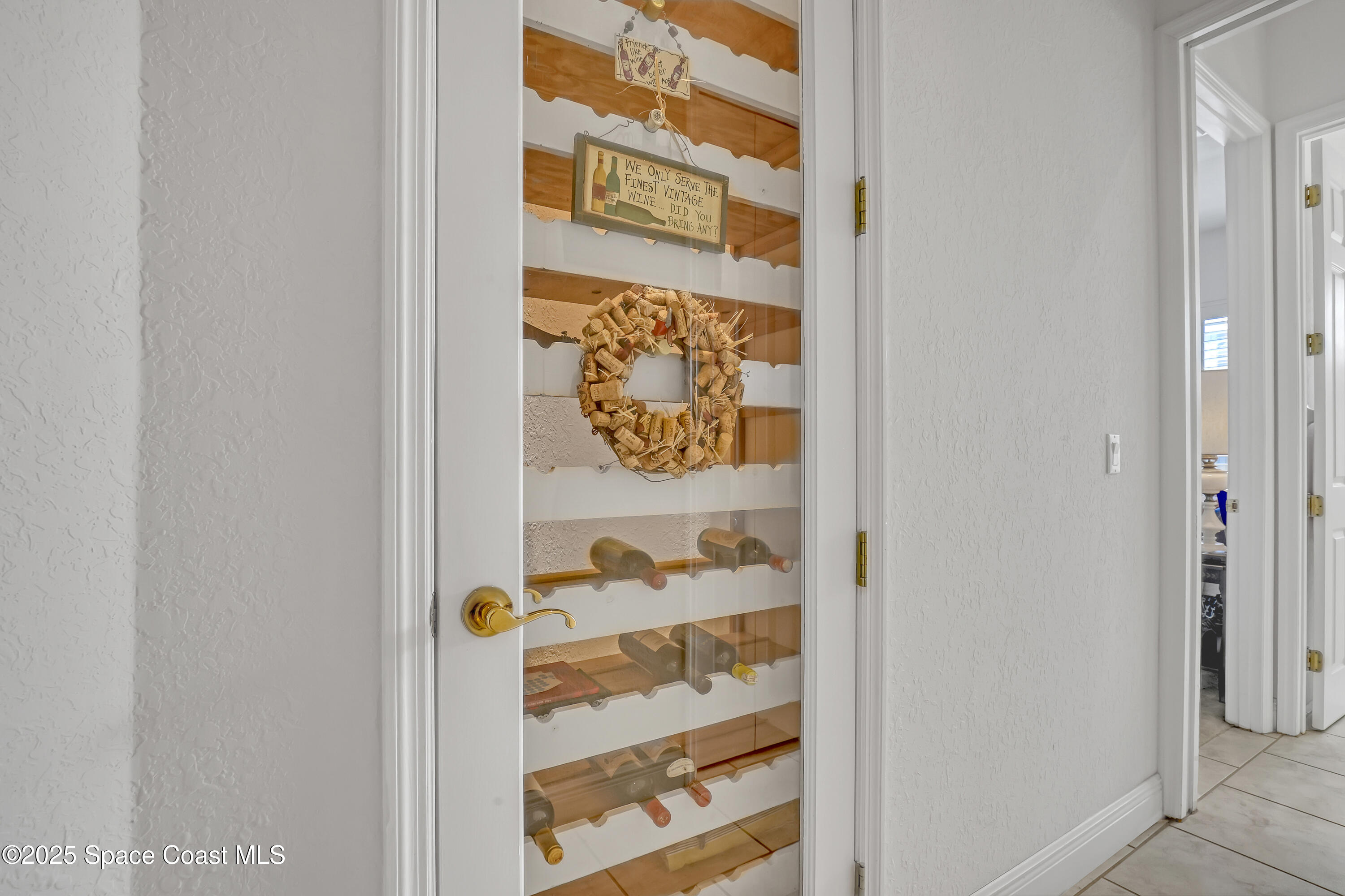 813 Hogan Way Melbourne, FL 32940 - Photo 15 of 50 a door with a white door