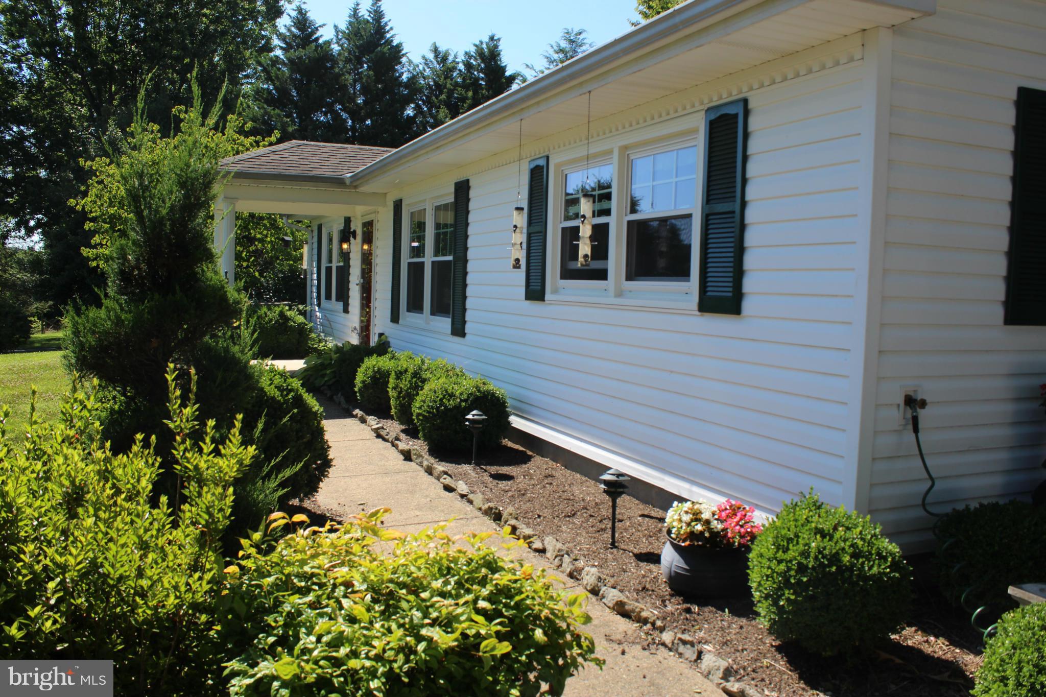 5644 Wilson Road Marshall, VA 20115 - Photo 2 of 28 Exterior (Front)