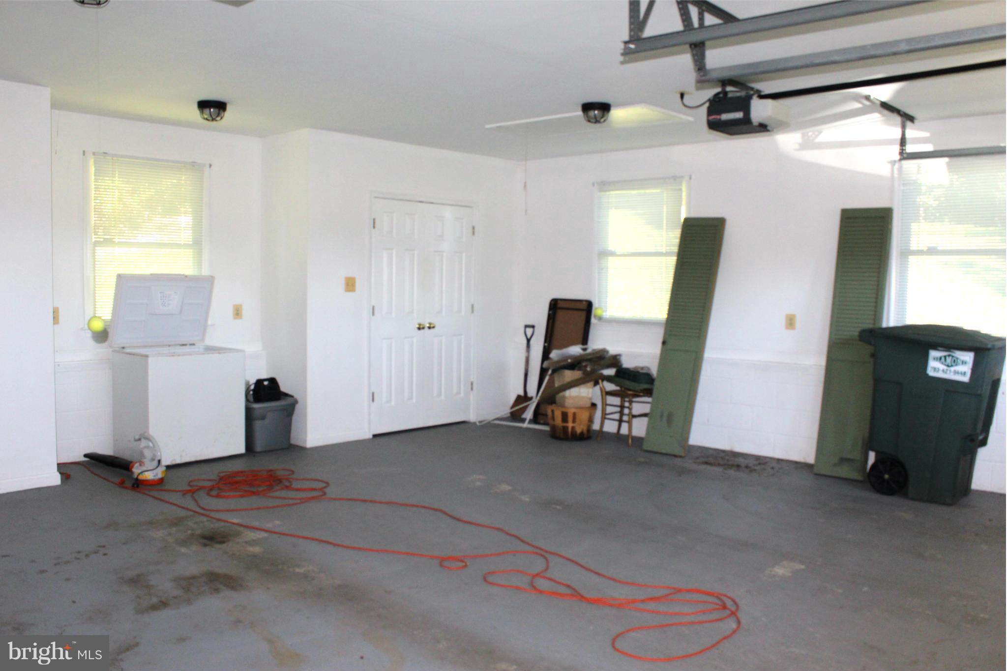 5644 Wilson Road Marshall, VA 20115 - Photo 18 of 28 Interior (General)