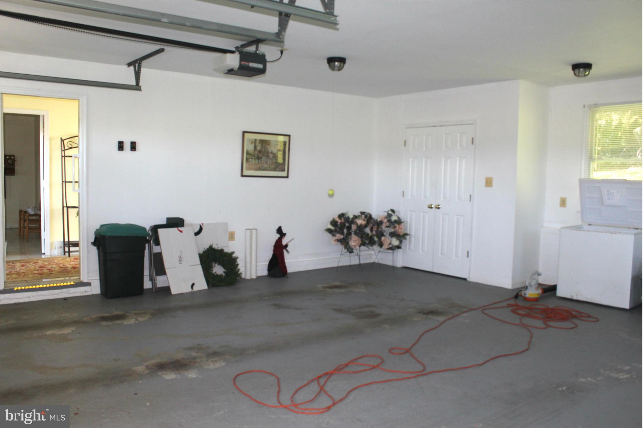 5644 Wilson Road Marshall, VA 20115 - Photo 19 of 28 Interior (General)