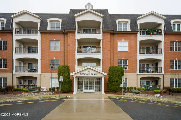 $419,900 | 319 Regency Place, Unit 319, Woodbridge, NJ 07095