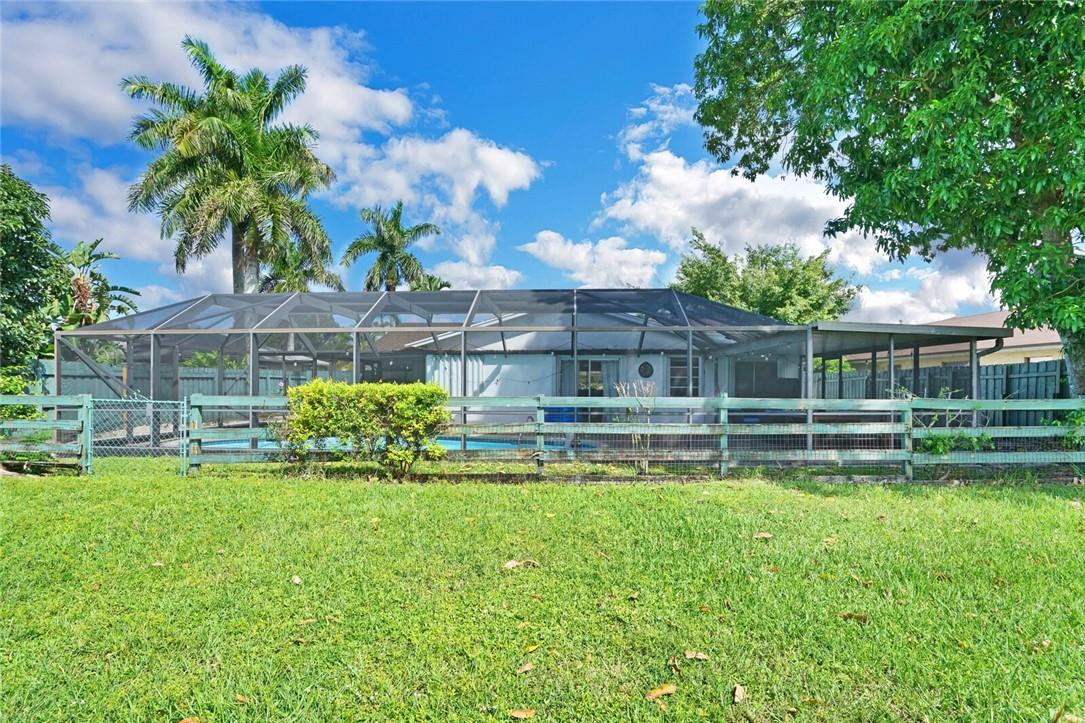 9884 Liberty Court Boca Raton, FL 33434 - Photo 30 of 32 Photo 30