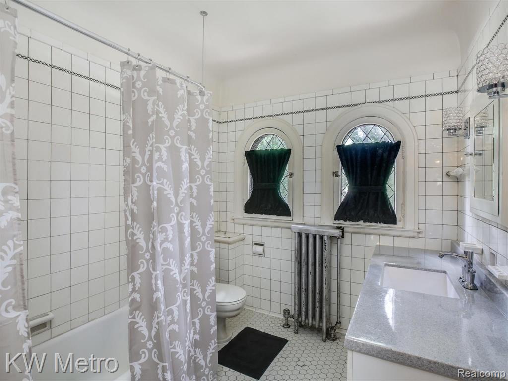 1235 Yorkshire Road Grosse Pointe Park, MI 48230 - Photo 26 of 51
