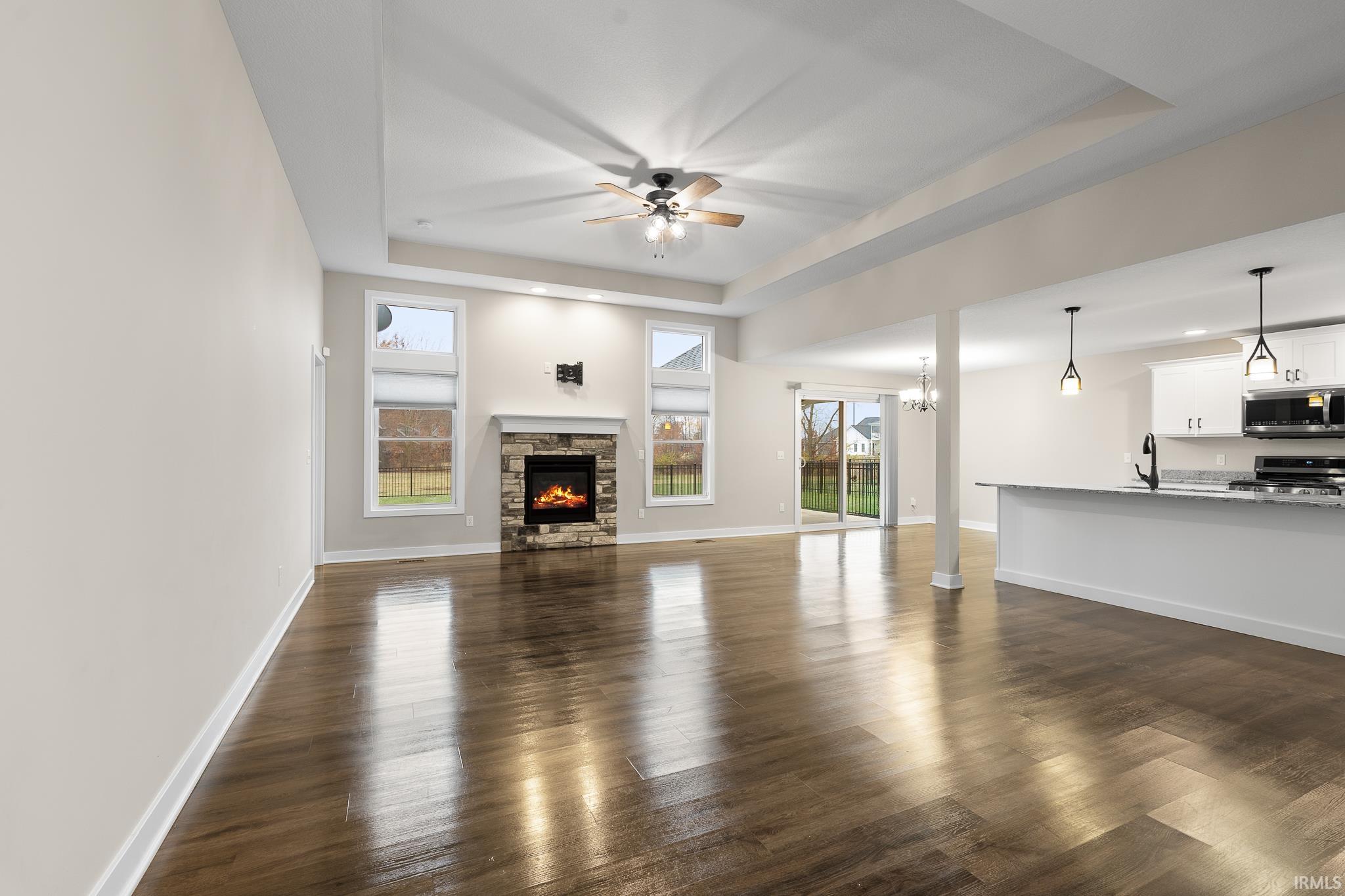 10328 Fieldlight Boulevard Fort Wayne, IN 46835 - Photo 8 of 36