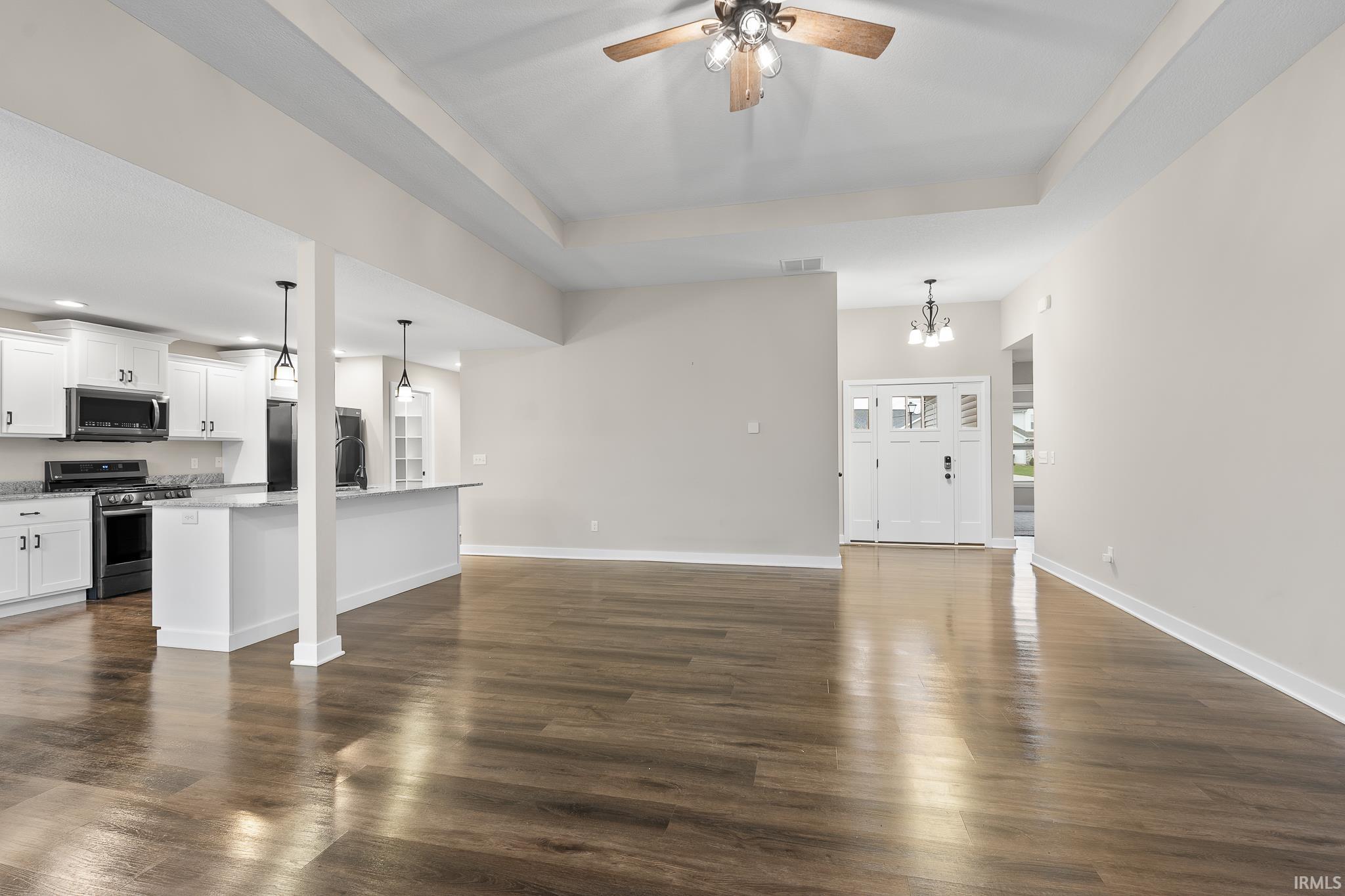 10328 Fieldlight Boulevard Fort Wayne, IN 46835 - Photo 9 of 36