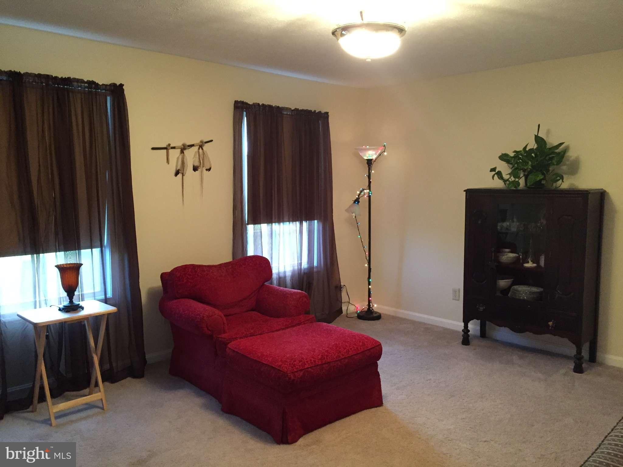 124 Cornwallis Street Inwood, WV 25428 - Photo 5 of 19 Living Room