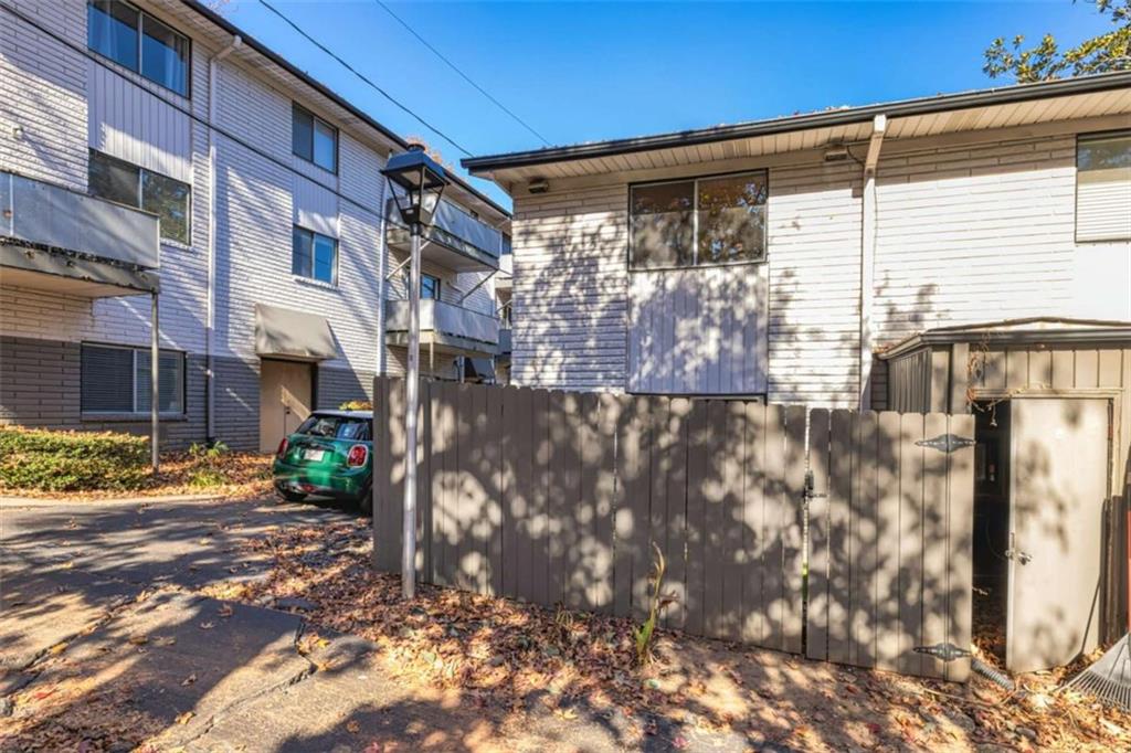 3501 Roswell Road, Unit 501 Atlanta, GA 30305 - Photo 21 of 29