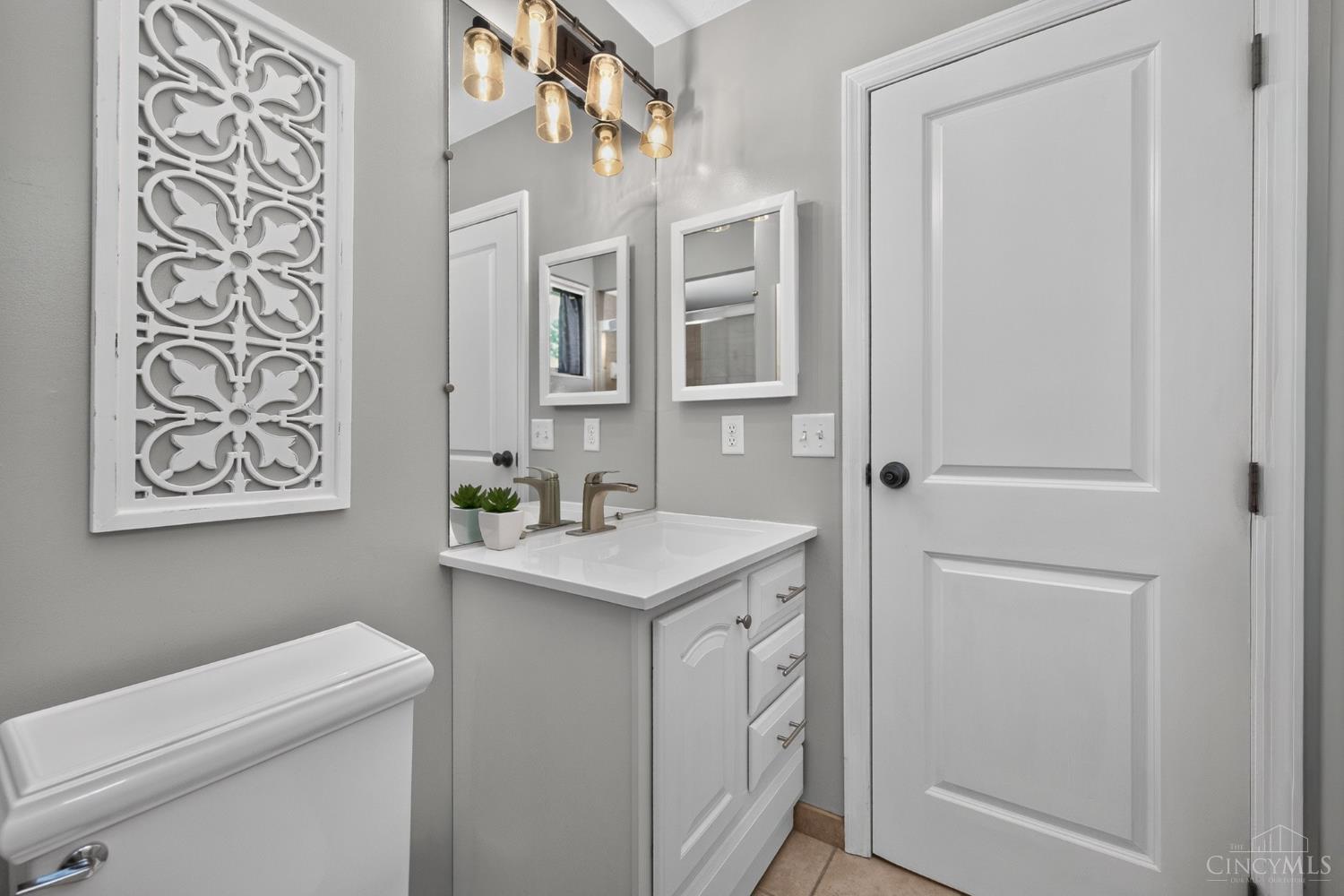 5467 Race Road Cincinnati, OH 45247 - Photo 28 of 59