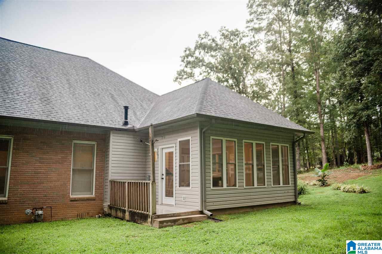 102 Edgewood Circle Oneonta, AL 35121 - Photo 5 of 36