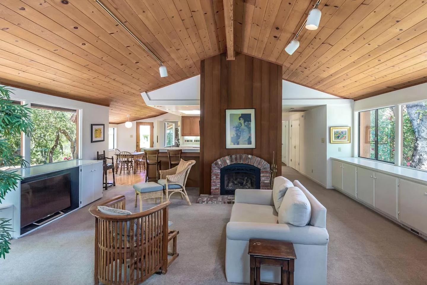 110 Farm Road Woodside, CA 94062 - Photo 5 of 6