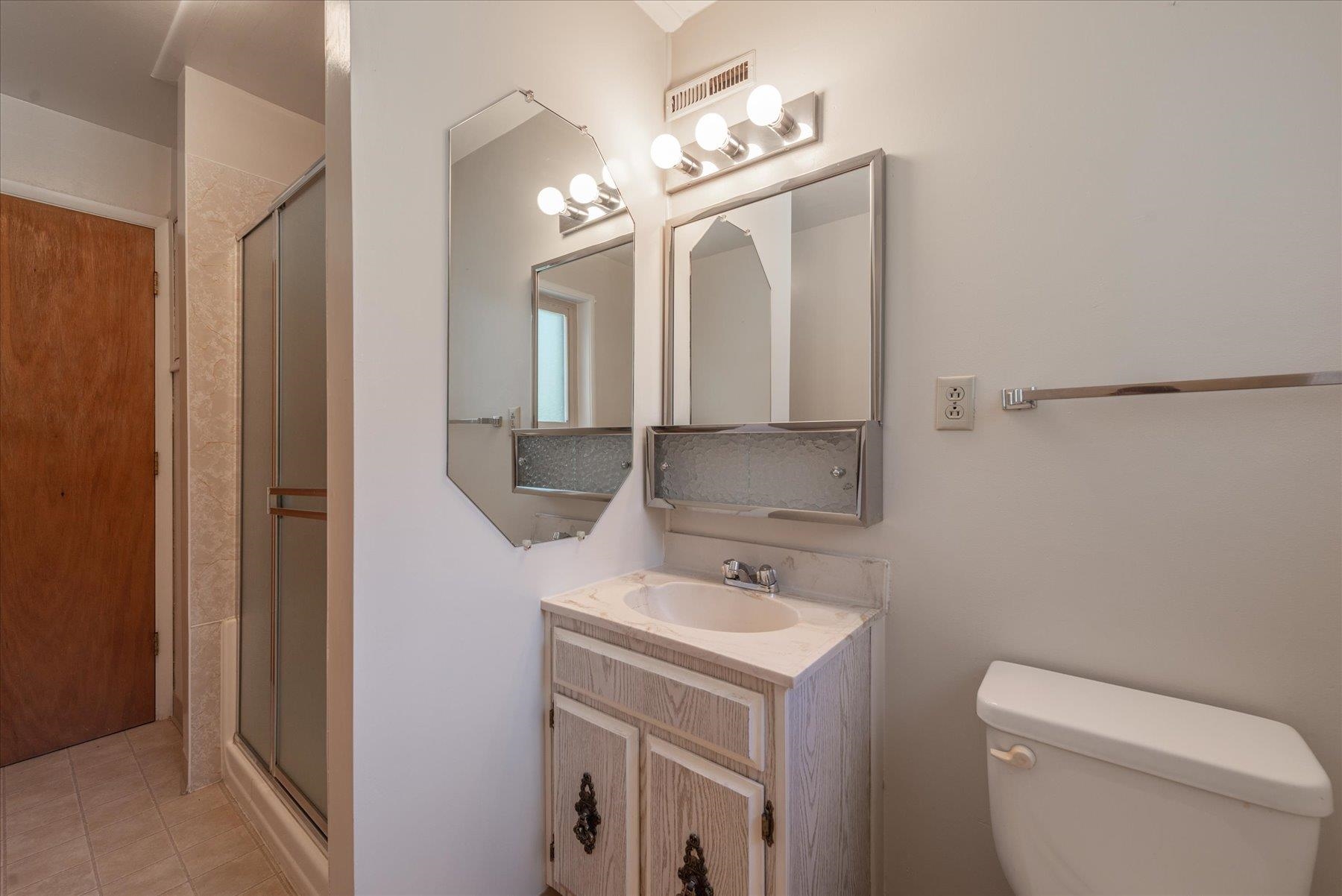 11553 East Ridge Road Truckee, CA 96161 - Photo 16 of 21 Gallery Image 16
