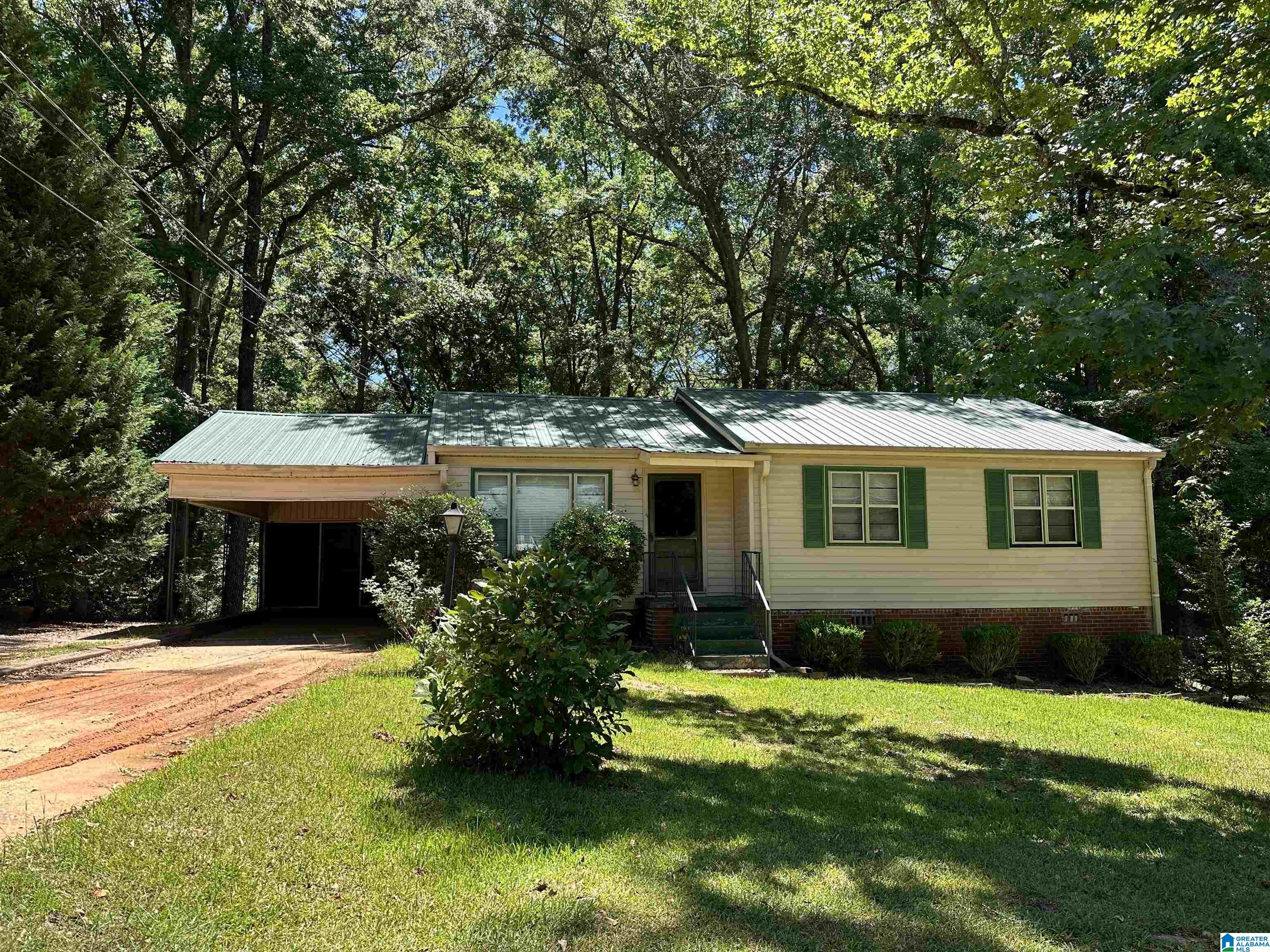 931 Springhill Road Alexander City, AL 35010 - Photo 2 of 26