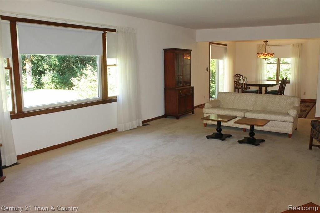 31011 Pear Ridge Farmington Hills, MI 48334 - Photo 13 of 53