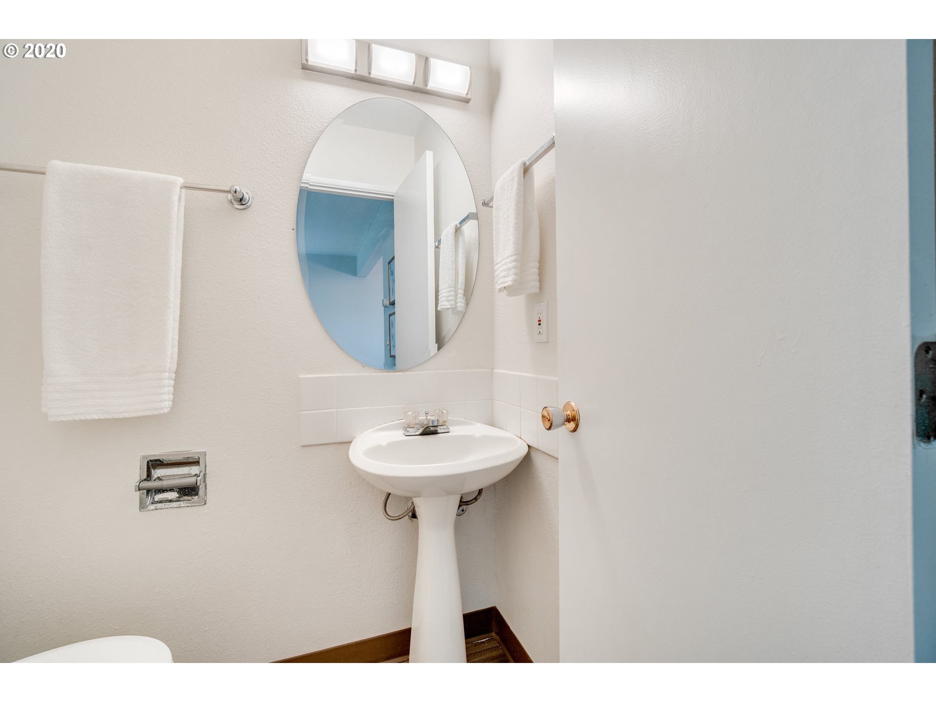 1819 Northeast Multnomah Street Portland, OR 97232 - Photo 6 of 32