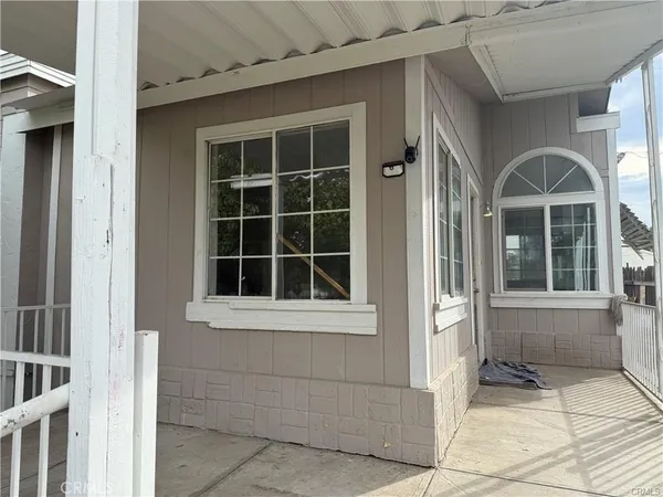 $2,600 | 21889 Mary Street, Perris, CA 92570