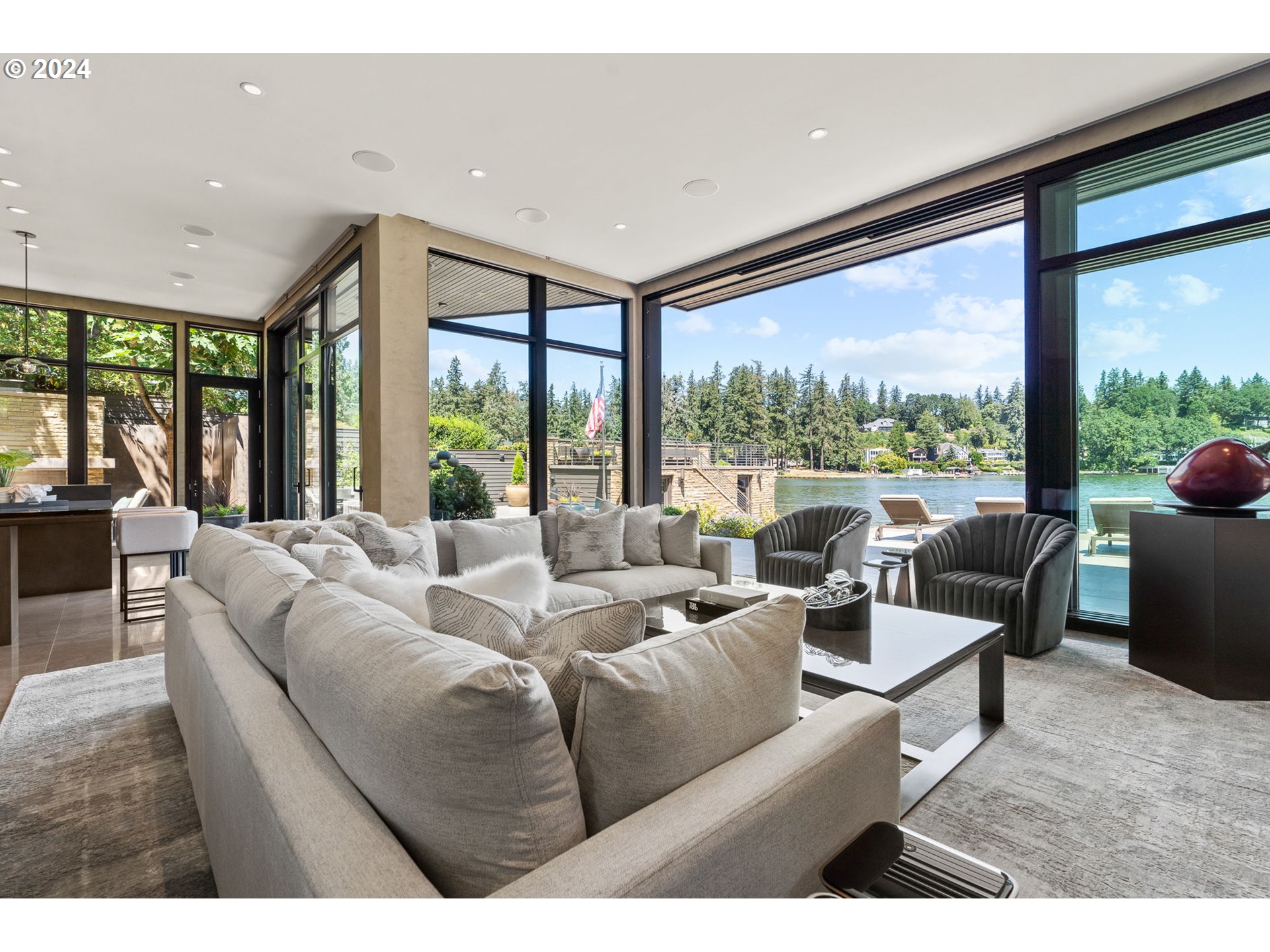 16819 Allen Road Lake Oswego, OR 97035 - Photo 17 of 47 Gallery Image 17