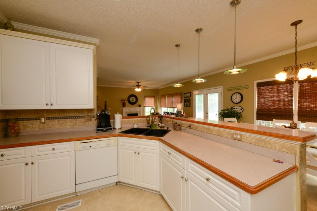 460 Beech Ridge Road Thomasville, NC 27360 - Photo 21 of 49 Gallery Image 21