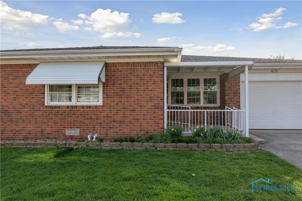 425 Indian Road Wauseon, OH 43567 - Photo 4 of 44 Gallery Image 4