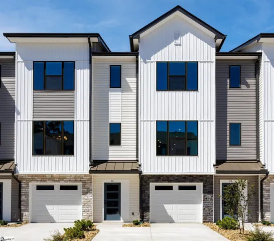 $327,275 | 11 Pikewood Lane, Greenville, SC 29607