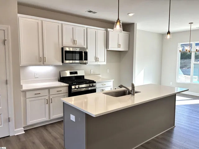 $327,275 | 11 Pikewood Lane, Greenville, SC 29607