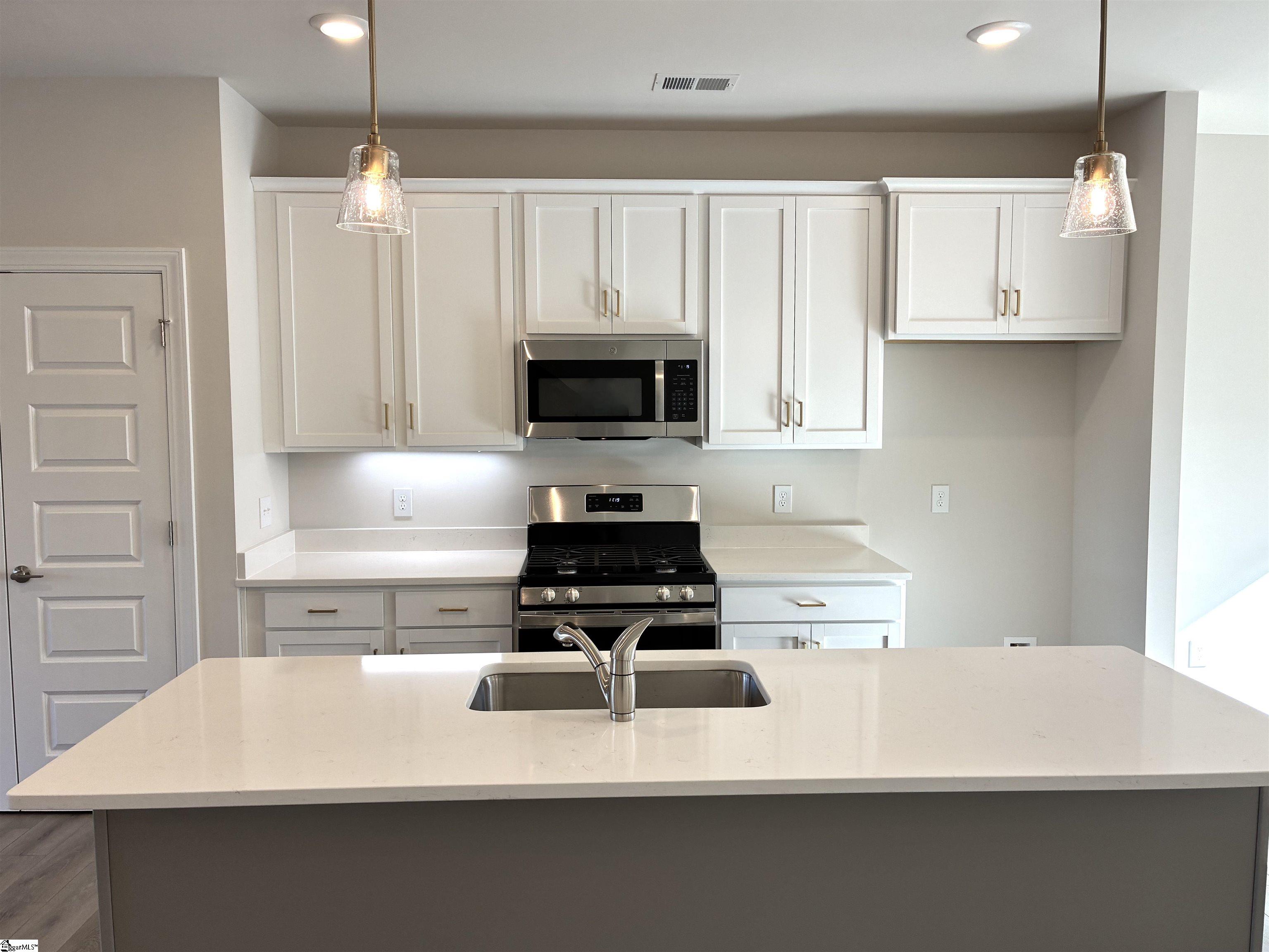 11 Pikewood Lane Greenville, SC 29607 - Photo 4 of 29