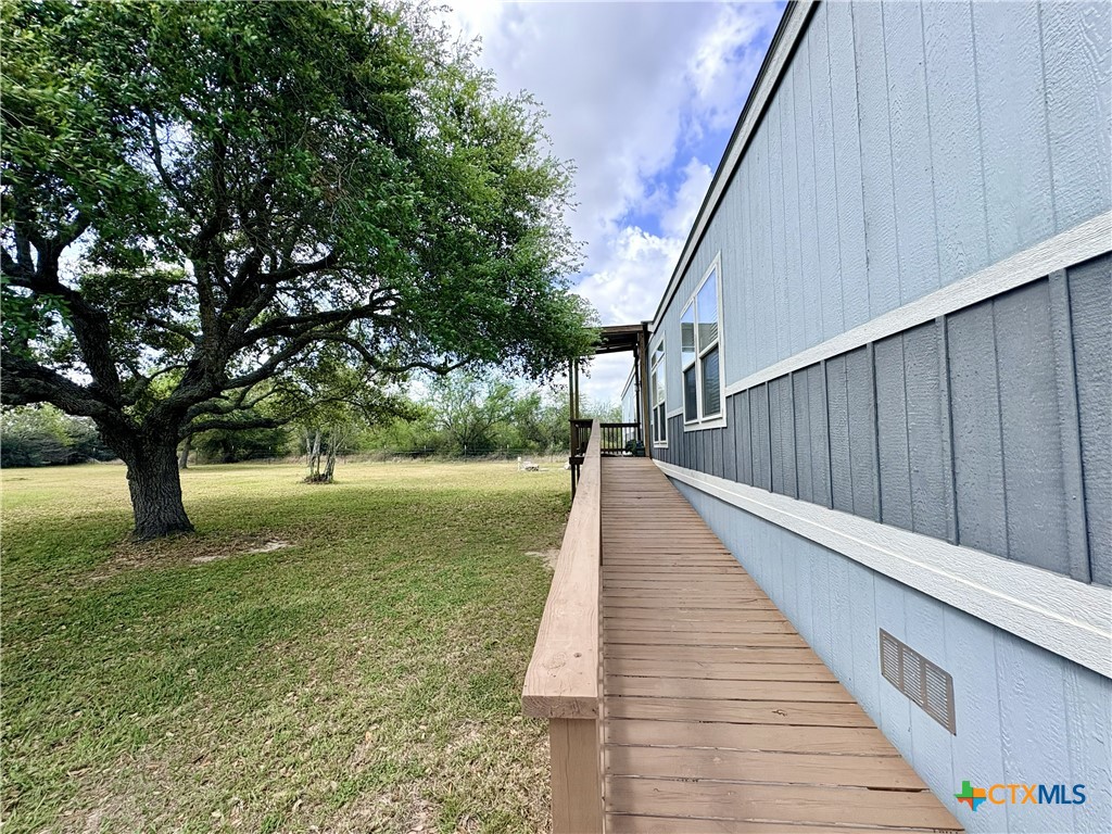 259 Hambleton Road Victoria, TX 77905 - Photo 3 of 37